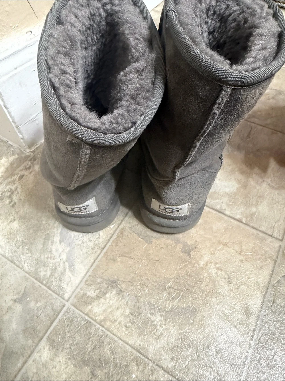 UGG Women's Boot Lot- 6 pairs of boots.
